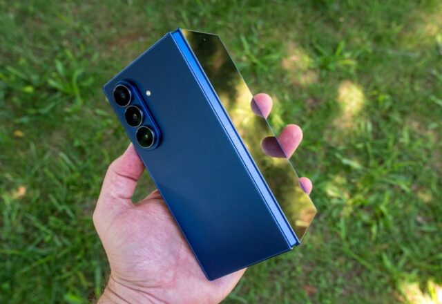 Samsung Tái Định Hình Chiến Lược Smartphone Gập Tại Galaxy Unpacked 2026