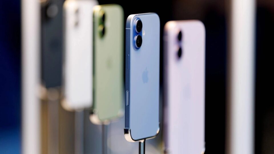 Giá iPhone Tăng Vọt: Phân Tích Tình Hình Giá Cả và Chiến Lược Của Apple