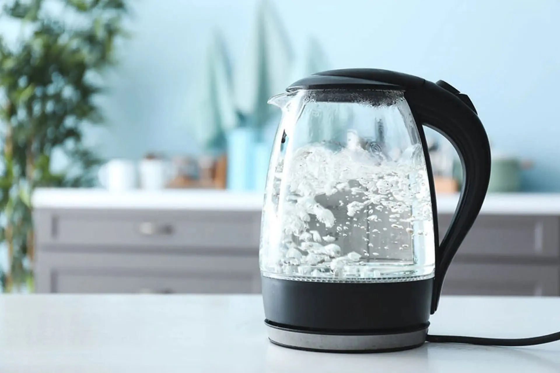 Xu Hướng Thay Thế Phích Nước: Tại Sao Nhiều Gia Đình Chọn Ấm Siêu Tốc? - Ảnh 2.