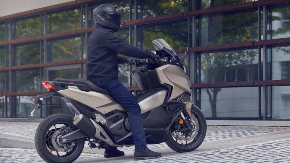 Honda Forza 750 2027: Bước Tiến Mới Trong Thế Giới Maxi-Scooter
