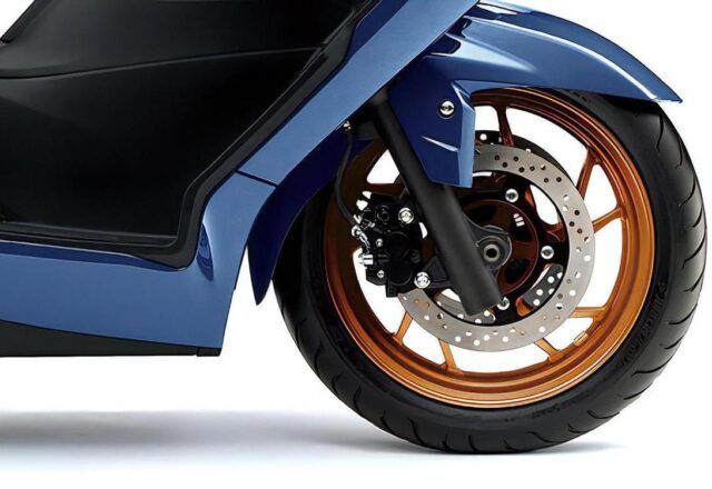 Suzuki Burgman 400 ABS: Mẫu Maxi-Scooter Mới Đầy Ấn Tượng Và Thích Nghi Với Nhiên Liệu Sinh Học