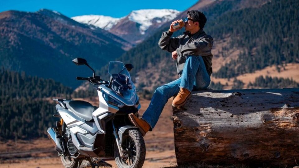 Kymco Dink G150: Xe Tay Ga An Toàn Và Tiết Kiệm Hơn So Với Honda ADV 160