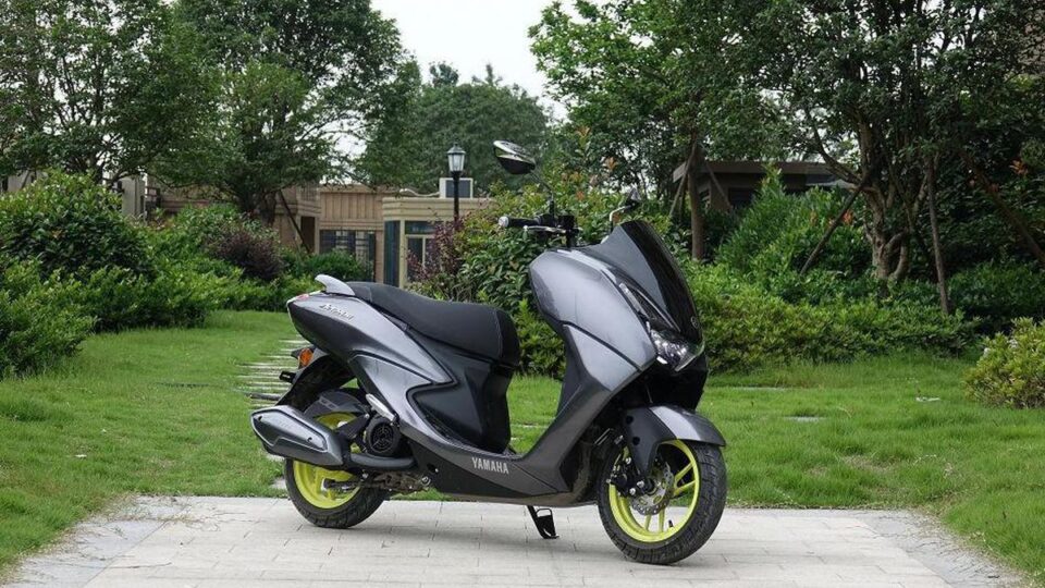Yamaha Avenue 125 Ra Mắt Phiên Bản Nâng Cấp Với Phanh ABS Bosch Đáng Chú Ý