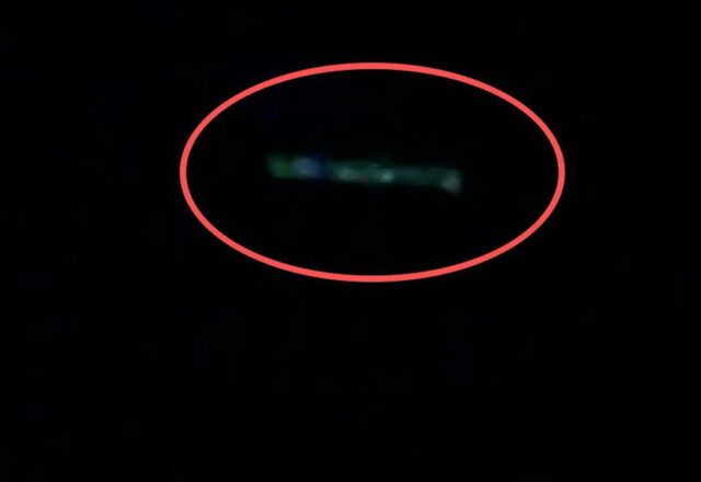 Hiện Tượng Ánh Sáng Xanh Trên Bầu Trời Châu Âu: Giải Mã Những Nghi Vấn UFO