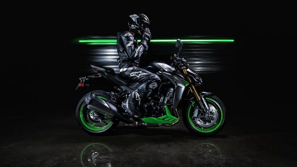 Kawasaki Z1100 2027: Sugomi đổi màu, Z1100SE nâng cấp trang bị hạng nặng