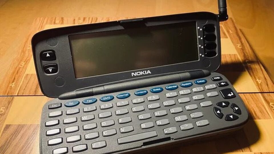 Nokia 9000 Communicator: Khi văn phòng di động vừa xuất hiện đã gây chấn động
