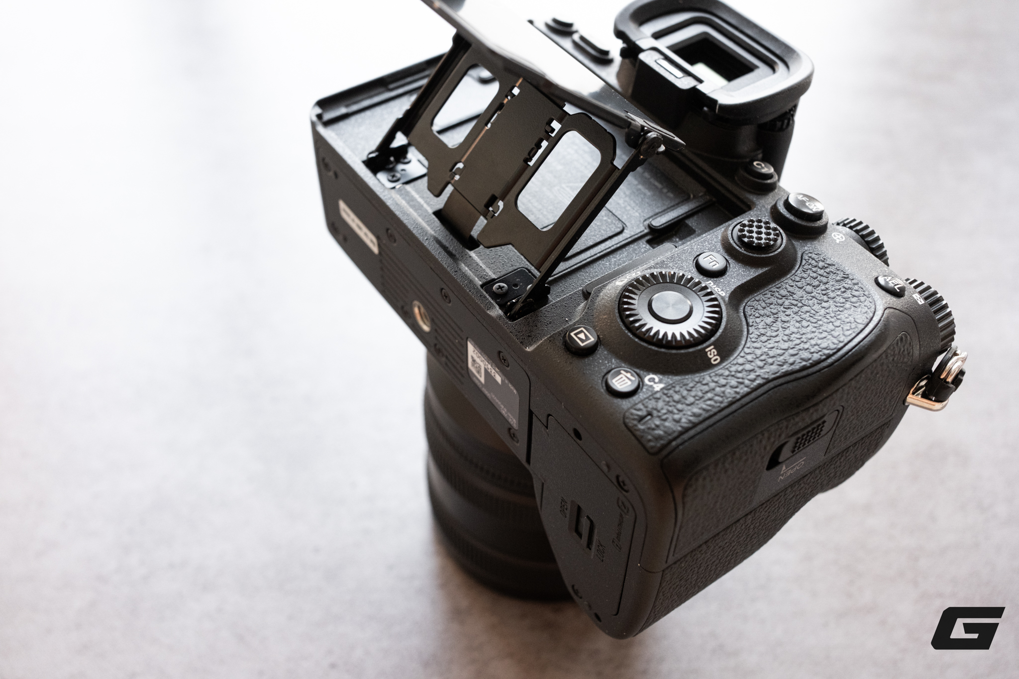 Trên tay và trải nghiệm nhanh Sony A7 V: Khi dòng A7 "quốc dân" chạm ngưỡng cao cấp - Ảnh 6.