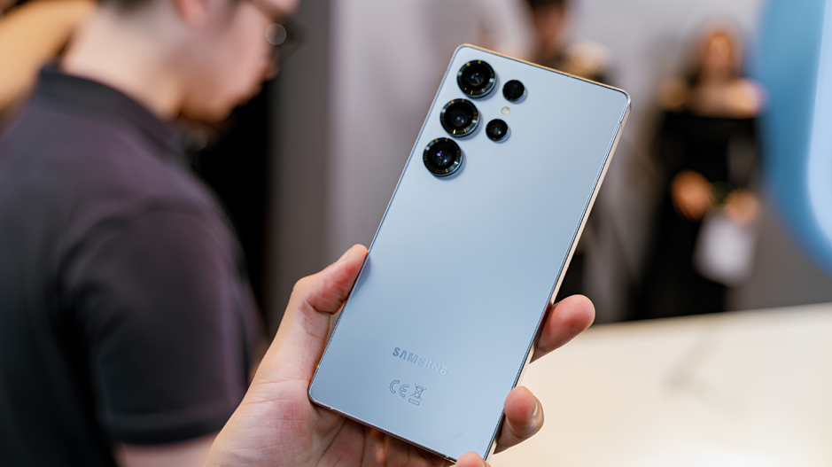 Khám Phá Samsung Galaxy S25 Ultra: Vẫn Là Biểu Tượng Của Hiệu Năng Sau Hai Năm