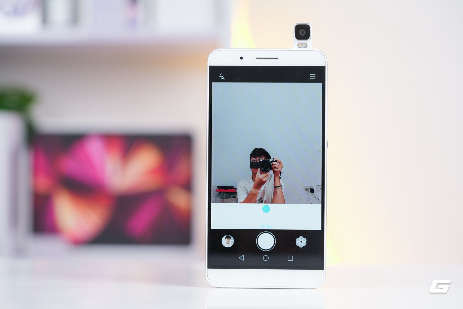 Nhìn lại HONOR 7i, điện thoại tầm trung năm 2015 với camera lật độc lạ - Ảnh 16.