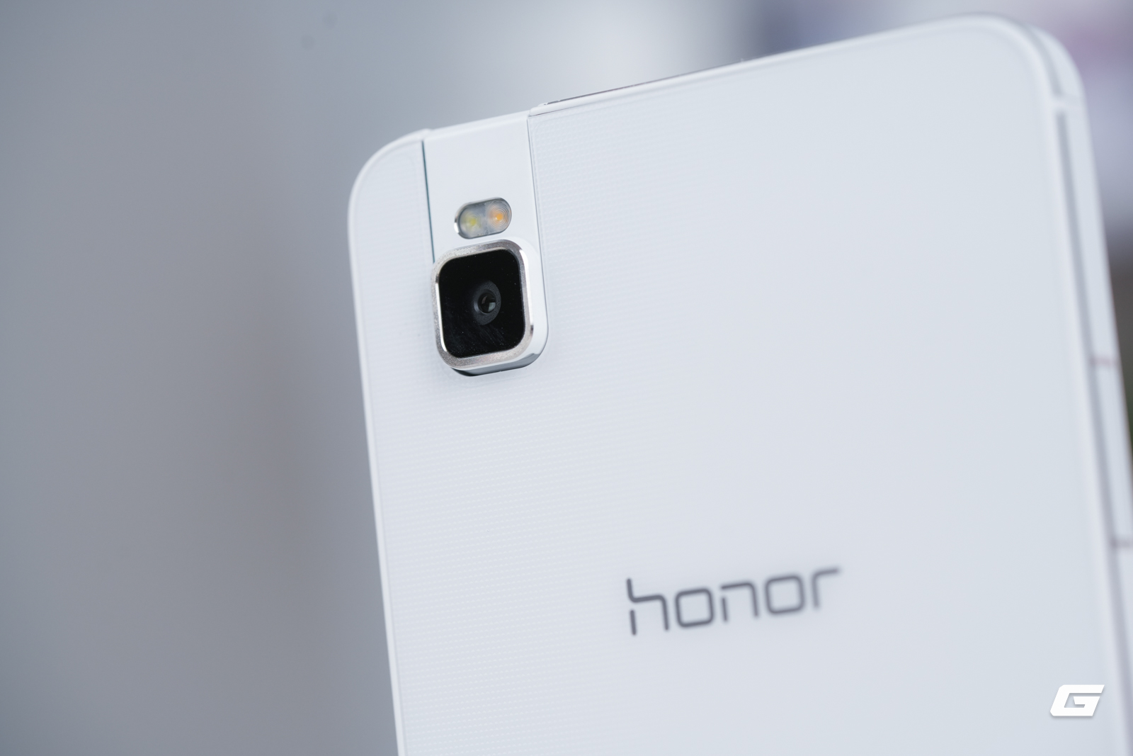 Nhìn lại HONOR 7i, điện thoại tầm trung năm 2015 với camera lật độc lạ - Ảnh 17.