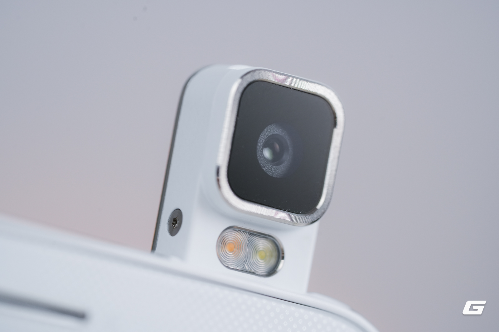 Nhìn lại HONOR 7i, điện thoại tầm trung năm 2015 với camera lật độc lạ - Ảnh 7.