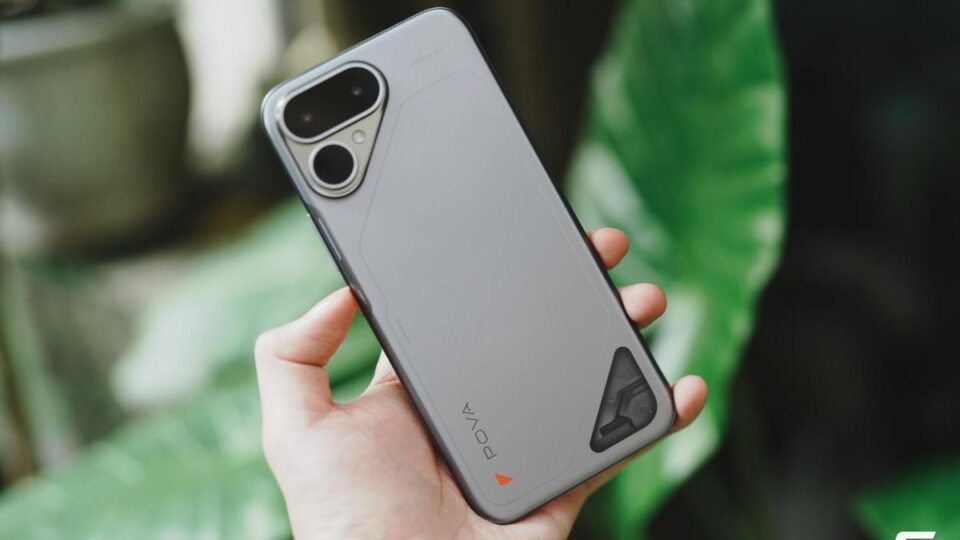 TECNO Pova Curve 2 5G: pin 8.000mAh, thân máy mỏng và sạc 45W
