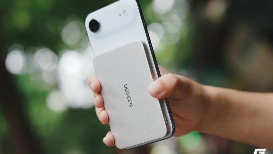 UGREEN Ultra-Slim: Pin MagSafe 15W mỏng, tiện cho iPhone và giá hợp lý
