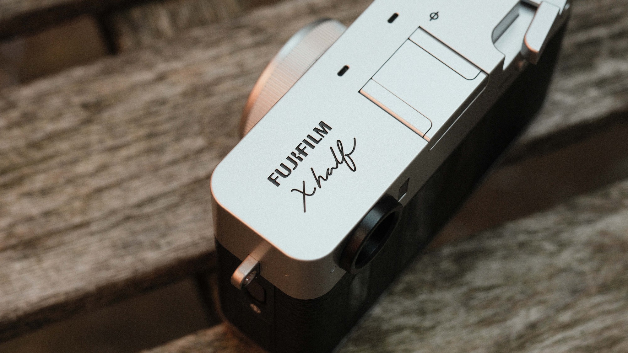Fujifilm X half: Khi chụp ảnh trở thành một... "vai diễn", hóa ra Fujifilm không bán thiết bị mà là bán cảm xúc- Ảnh 14.