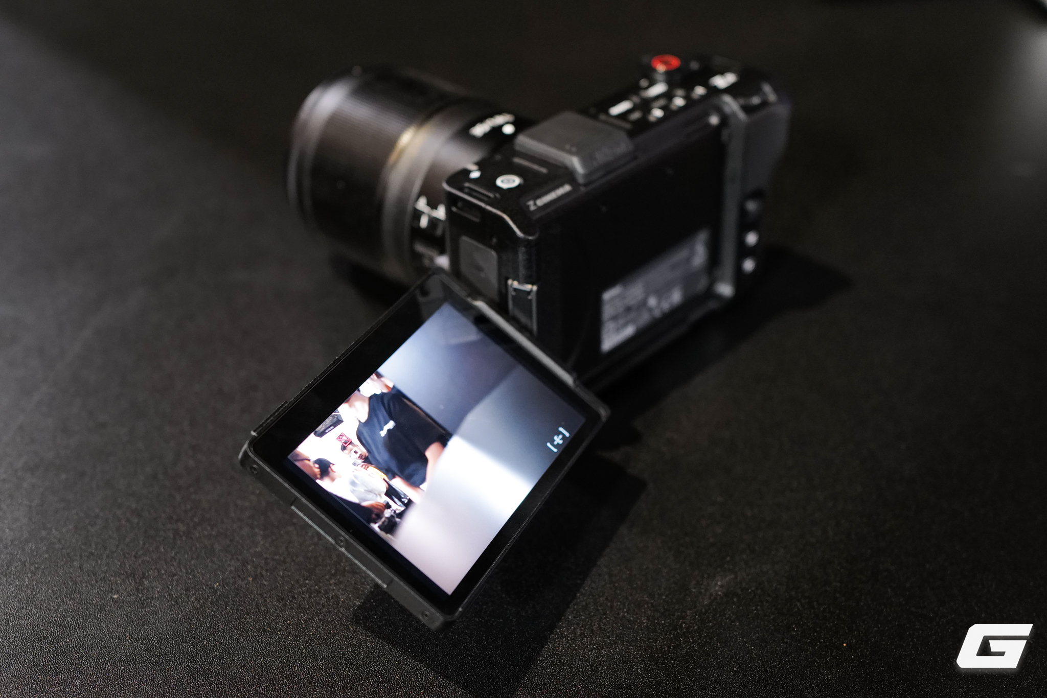 Nikon ZR chính thức ra mắt tại Việt Nam: Cinema Camera full-frame đầu tiên của Nikon sau khi thâu tóm RED, giá 61,99 triệu đồng- Ảnh 8.
