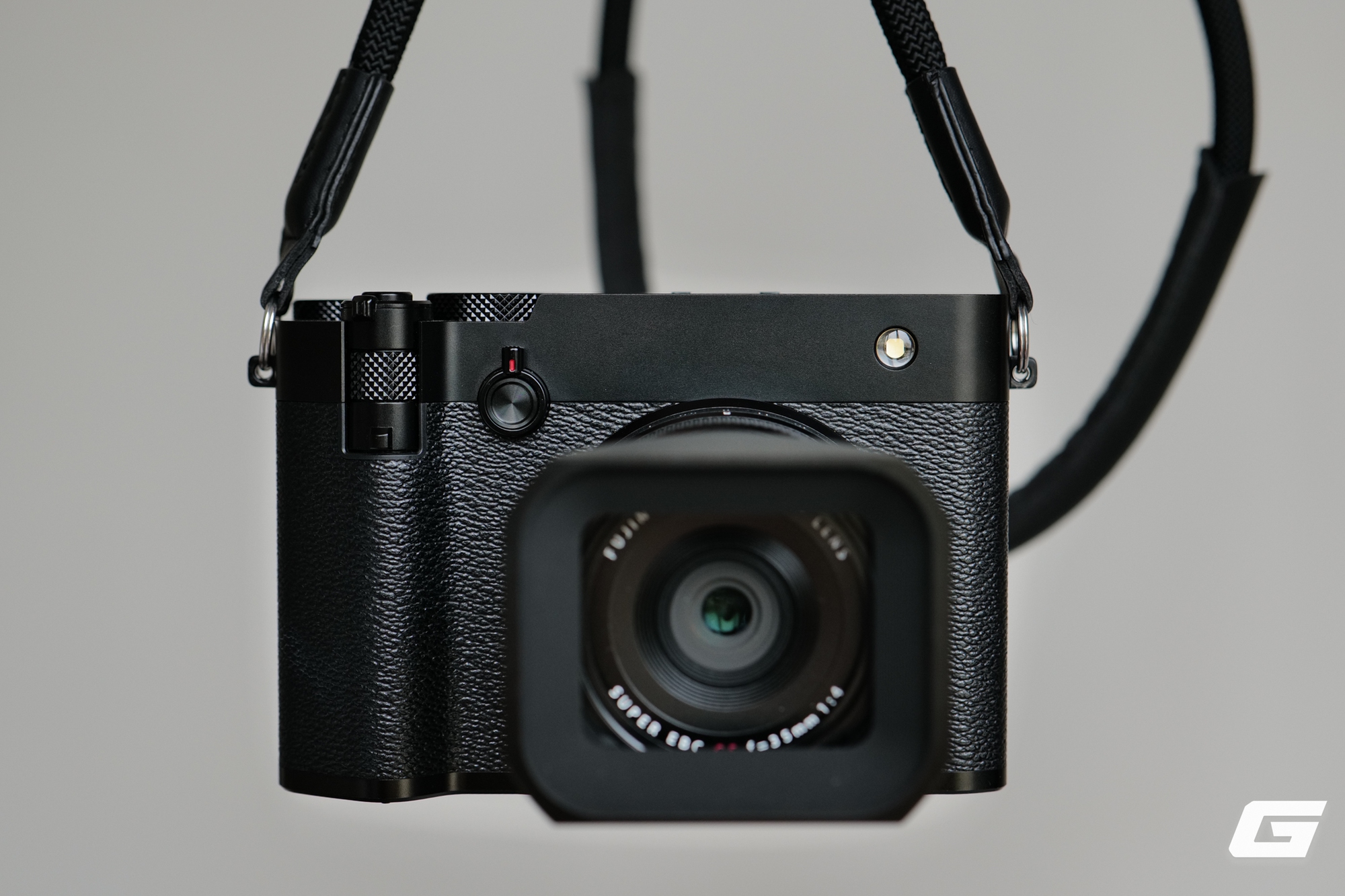 Đánh giá GFX100RF: Chiếc máy ảnh khiến tôi có cảm tình lại với Fujifilm- Ảnh 22.