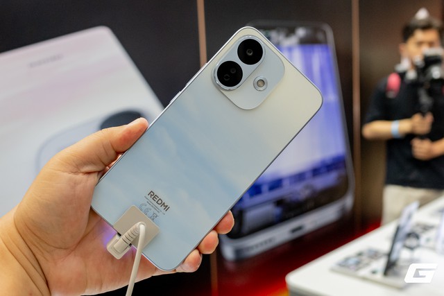 REDMI Note 17 Series chính thức ra mắt: Pin "Pro Max" 10.000 mAh như cục sạc dự phòng, độ bền cũng được đẩy lên tối đa- Ảnh 4.