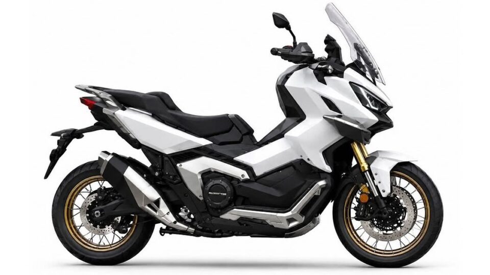 Scooter 900cc của QJMotor: X-Adventure 900 và thách thức về sức mạnh