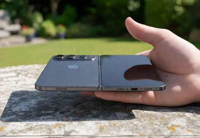 Galaxy Z Fold8 hút khách — Liệu iPhone gập có thực sự gặp rủi ro?