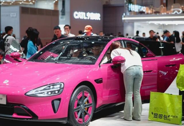 Khi Bắc Kinh siết lại: ô tô Trung Quốc chuyển trọng tâm từ bổ sung công nghệ sang an toàn
