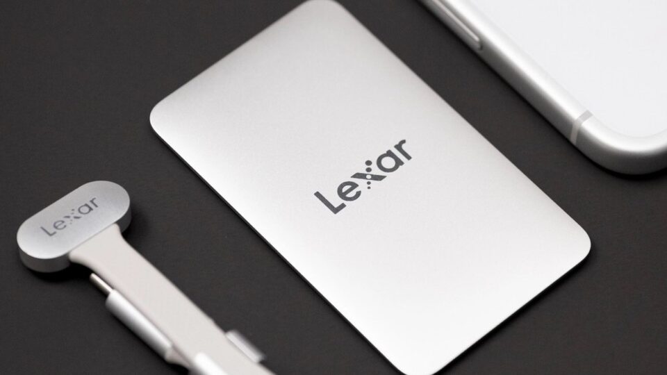 SSD di động mỏng nhất: Lexar Muse và giải pháp kết nối từ tính không cổng USB-C