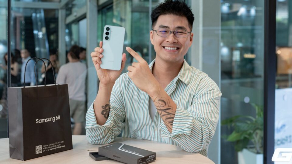Galaxy S26 FE vừa đến tay người dùng Việt: thiết kế trẻ, camera 50MP và Galaxy AI thực dụng