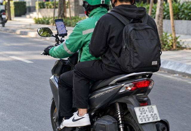 Lái xe lâu trên Google Maps: cách giảm hao pin và dữ liệu khi cần định vị