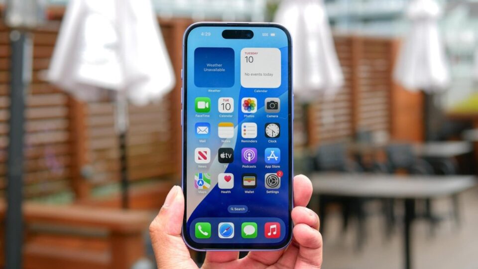 Khi iPhone rơi vào tay kẻ lạ: cách bật tính năng ngăn truy cập dù biết mật mã