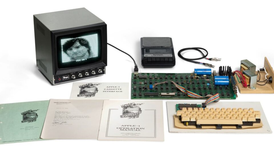 Apple‑1 ‘Hatfield’ sắp đấu giá: lịch sử, chứng tích và mức định giá 500–800K USD
